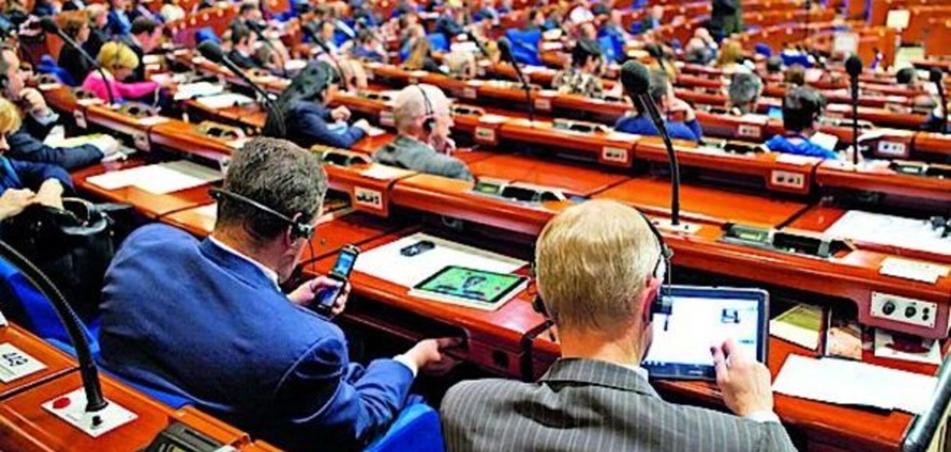 Комитет ПАСЕ, наплевав на солидарность с делегатом Савченко, отказался лишить Россию полномочий