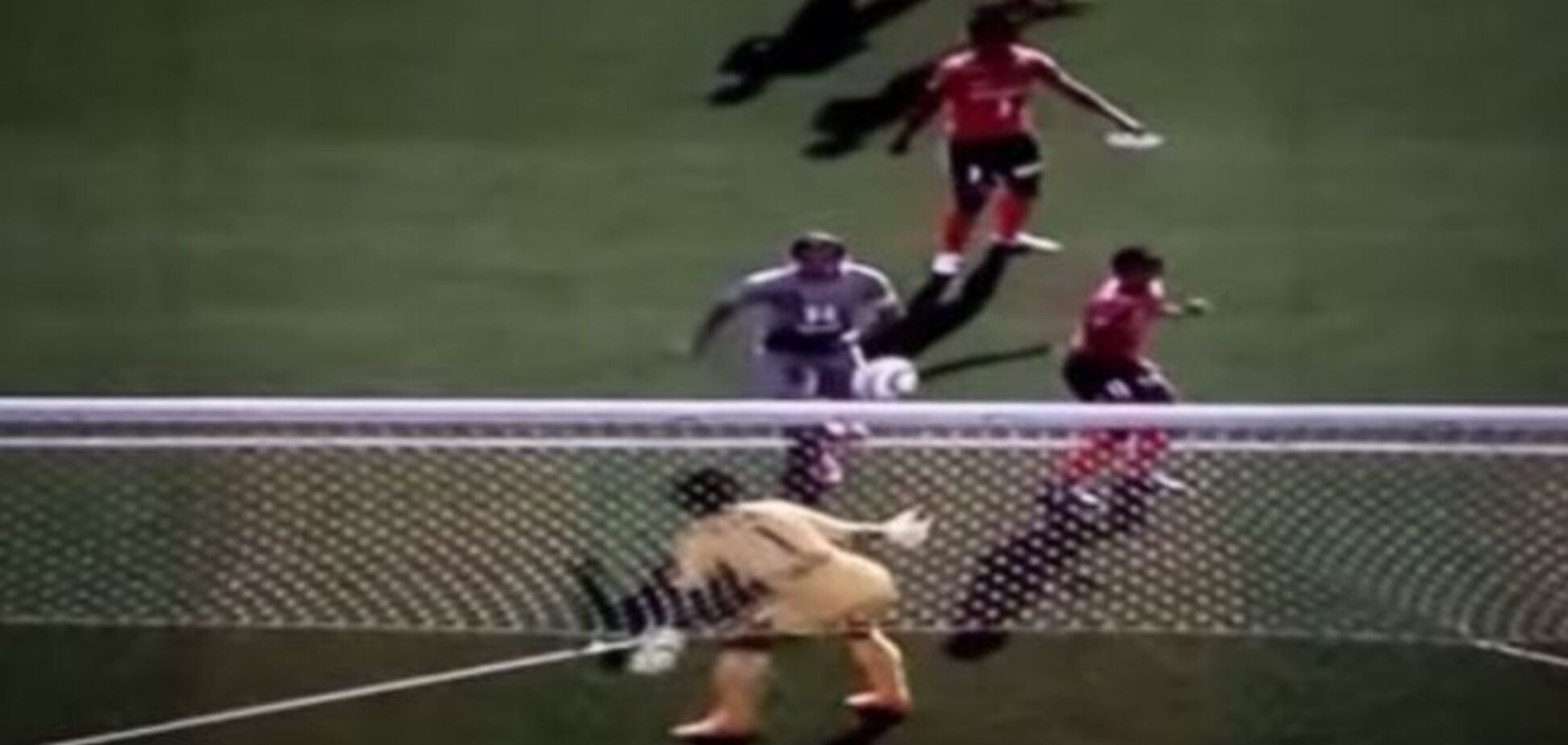 Ниндзя! Японский вратарь отбил мяч невероятным образом: видео сэйва
