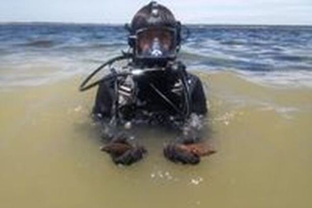 На Киевщине в Днепре нашли 129 снарядов времен ВОВ: фотофакт