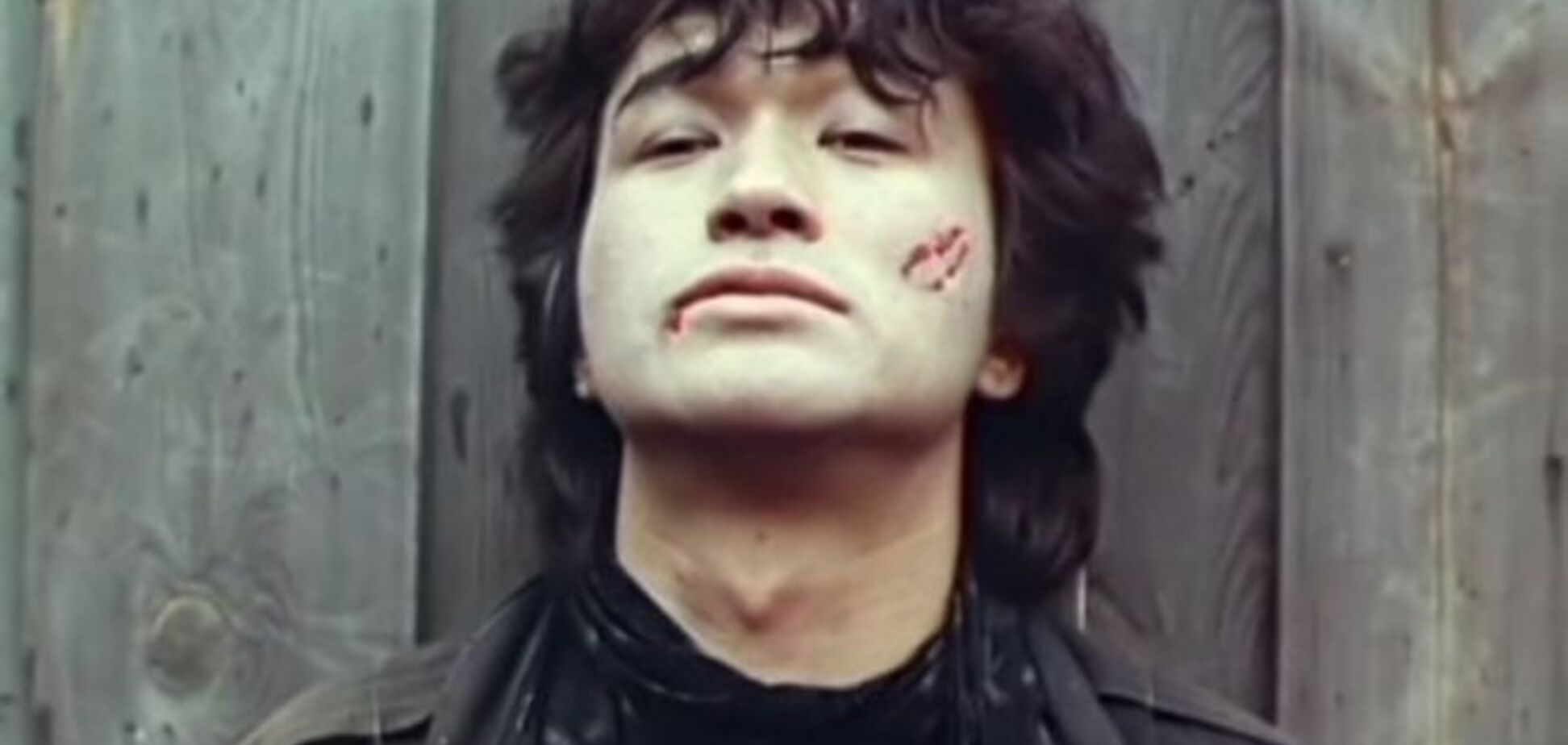 Виктор Цой: как дворовой панк превратился в символ поколения