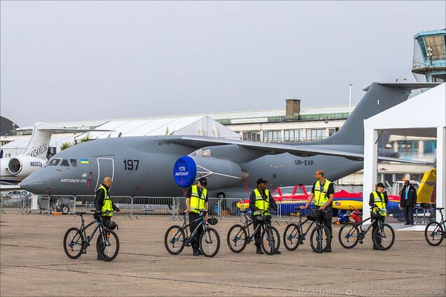 Украинский Ан-178 на авиасалоне в Ле Бурже
