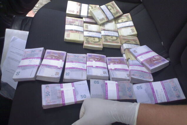 В Донецкой области на взятке в 300 тысяч 'погорел' налоговик
