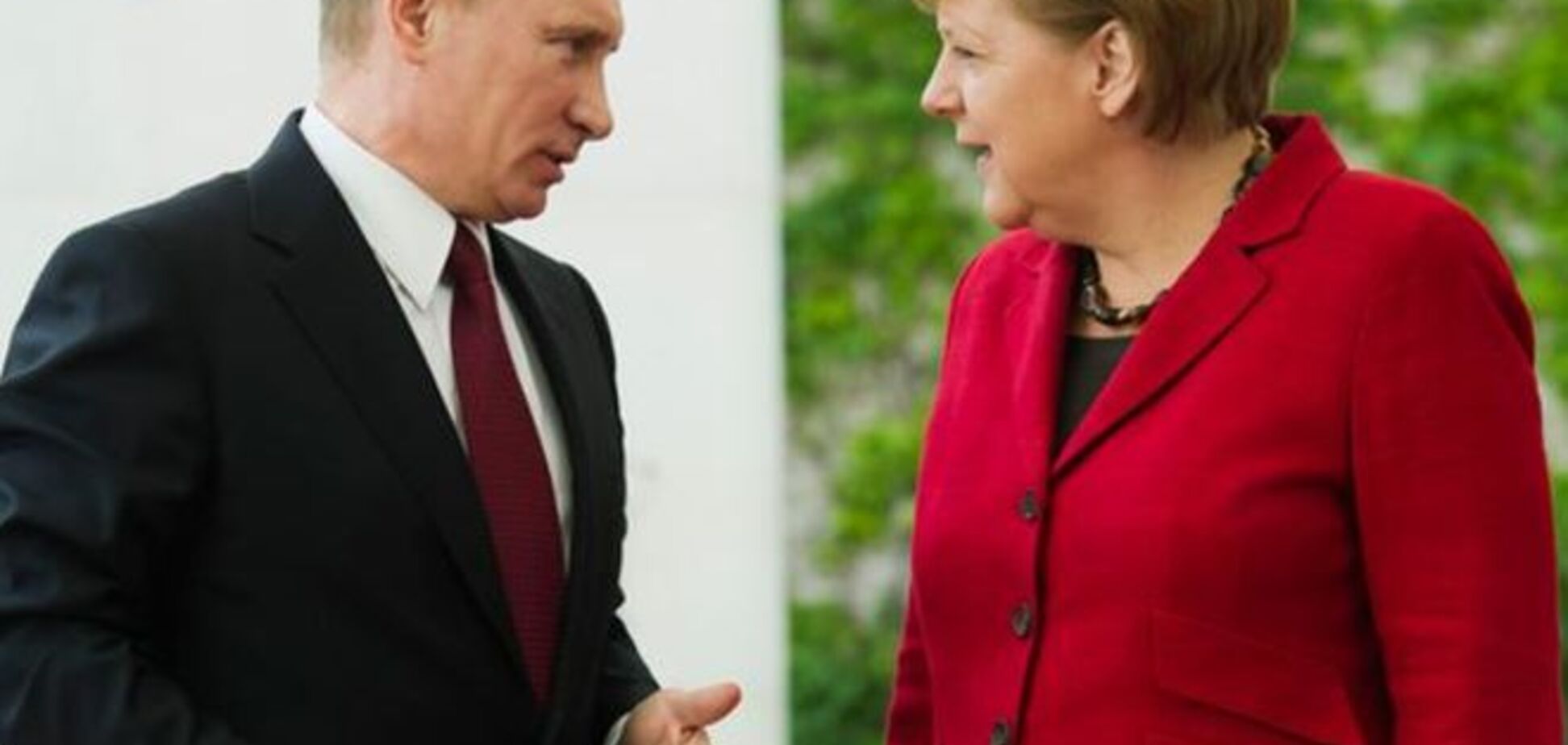 Меркель объяснила Путину, кто на самом деле стреляет на Донбассе
