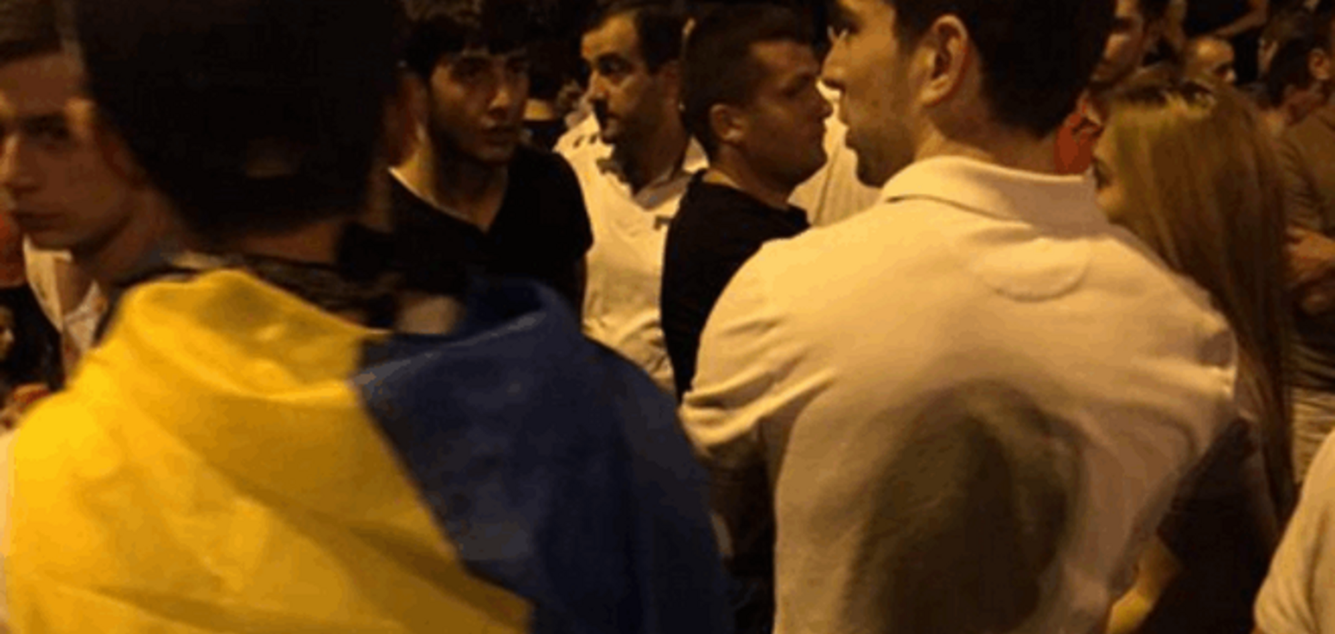 'Майдан' в Армении. В Ереване протестовали с украинскими флагами: фотофакт