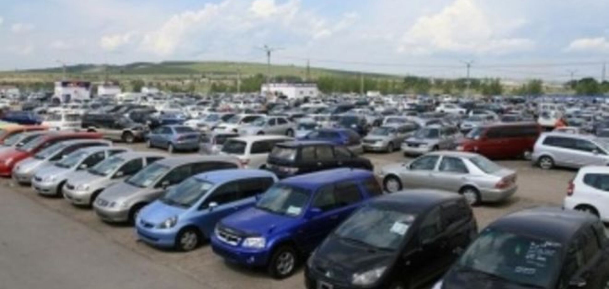 Стало известно, сколько автомобилей изъяли на нужды АТО у киевских предприятий