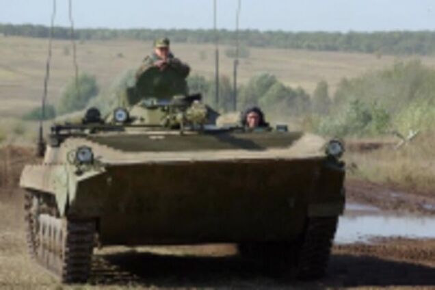 Террористы перебрасывают на Донбасс российские командно-штабные машины