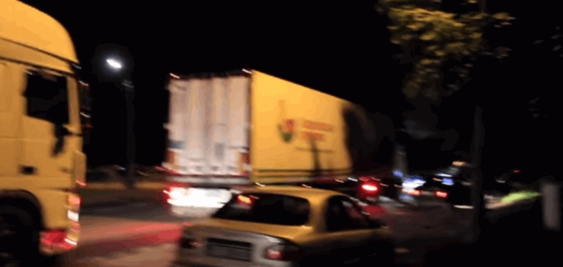 На трассе в Полтаве взорвался военный автомобиль с боеприпасами