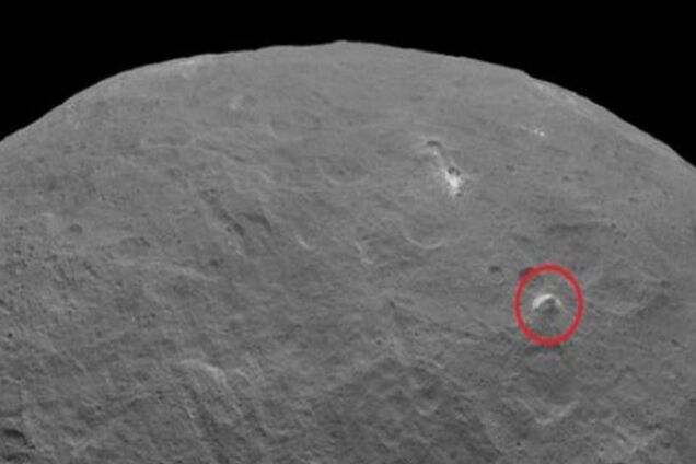 NASA обнаружило космическую пирамиду на пути к Марсу