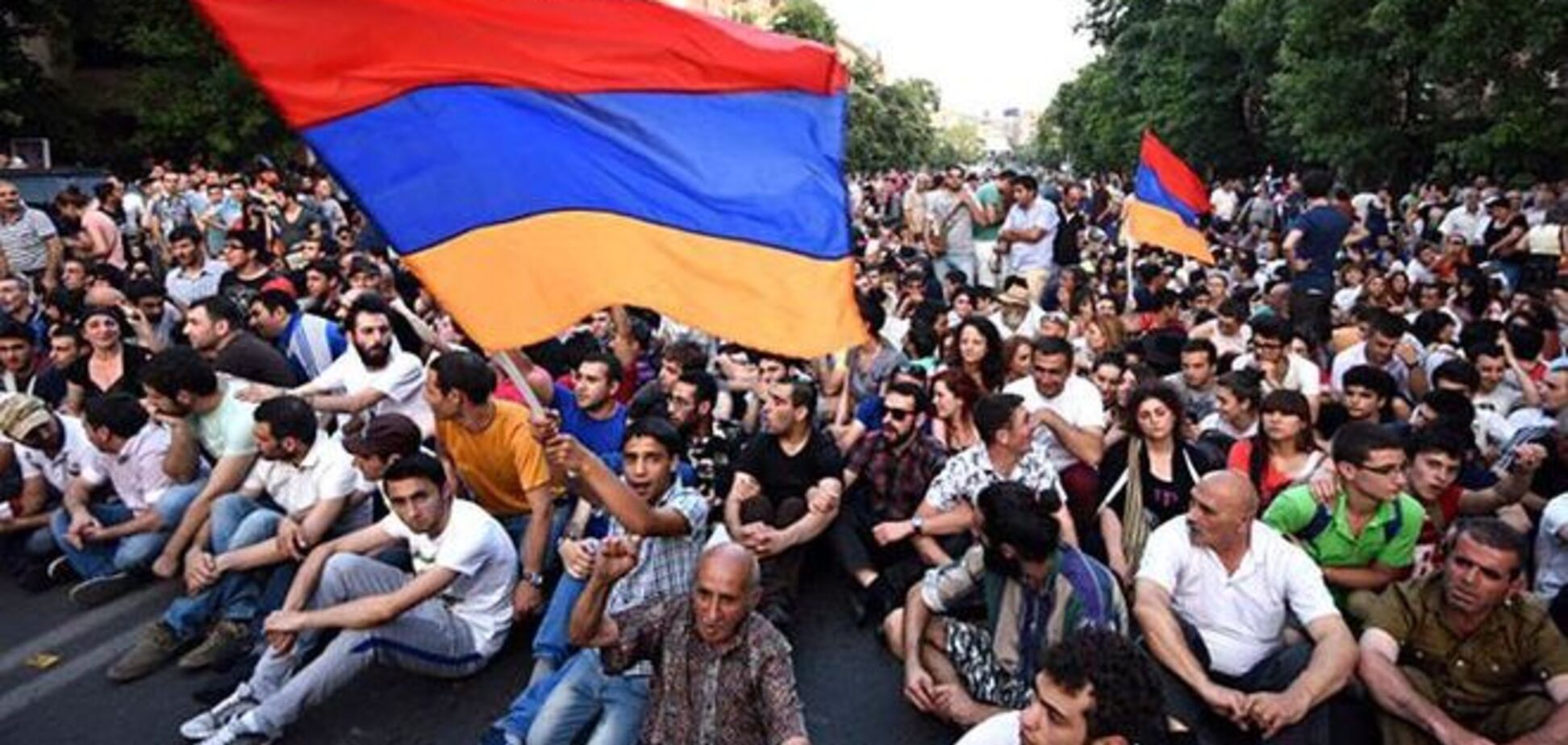 В Армении 'тарифный Майдан' уже охватил пять городов