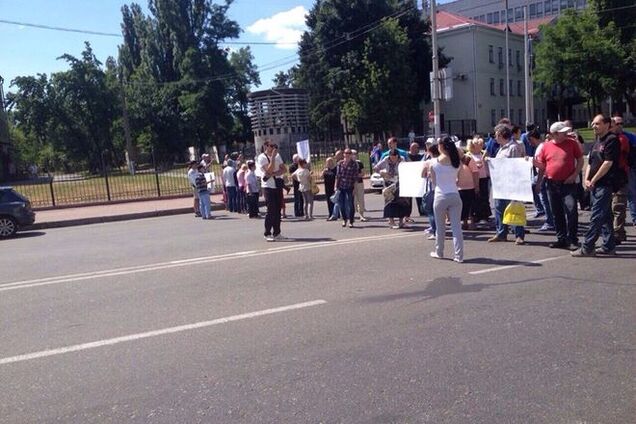 В Киеве недовольные владельцы МАФов перекрывали дорогу: фотофакт