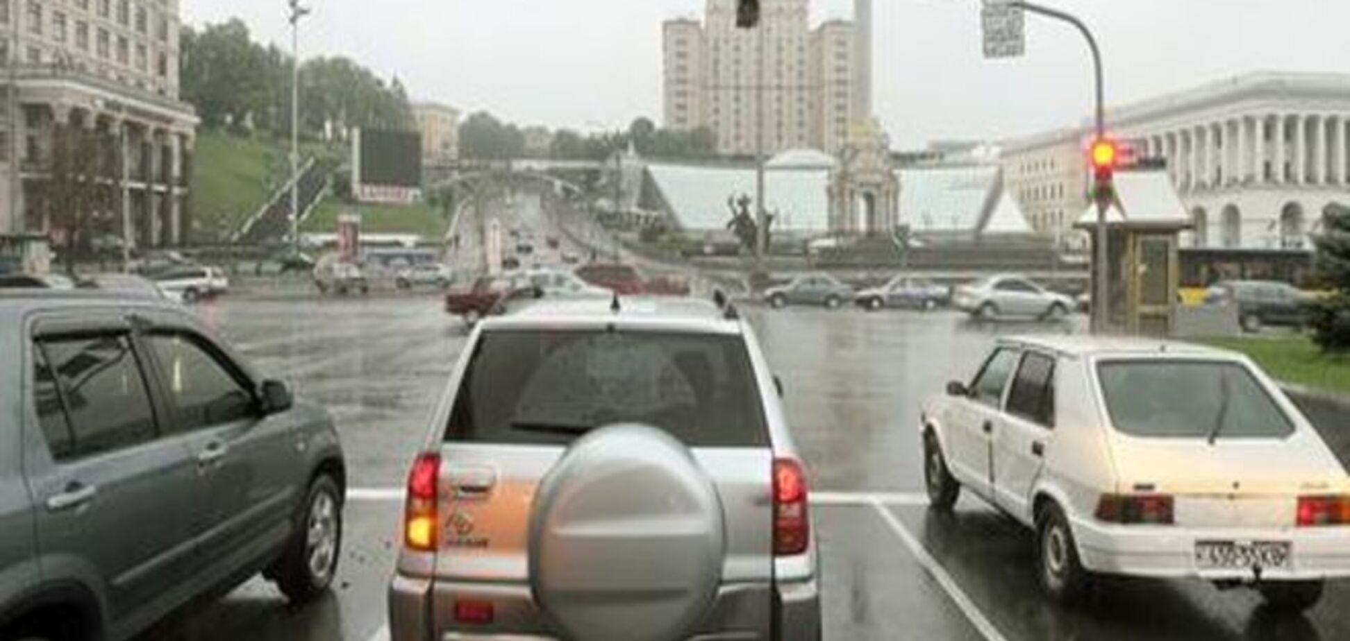 Частный автотранспорт на Украине могут мобилизовать