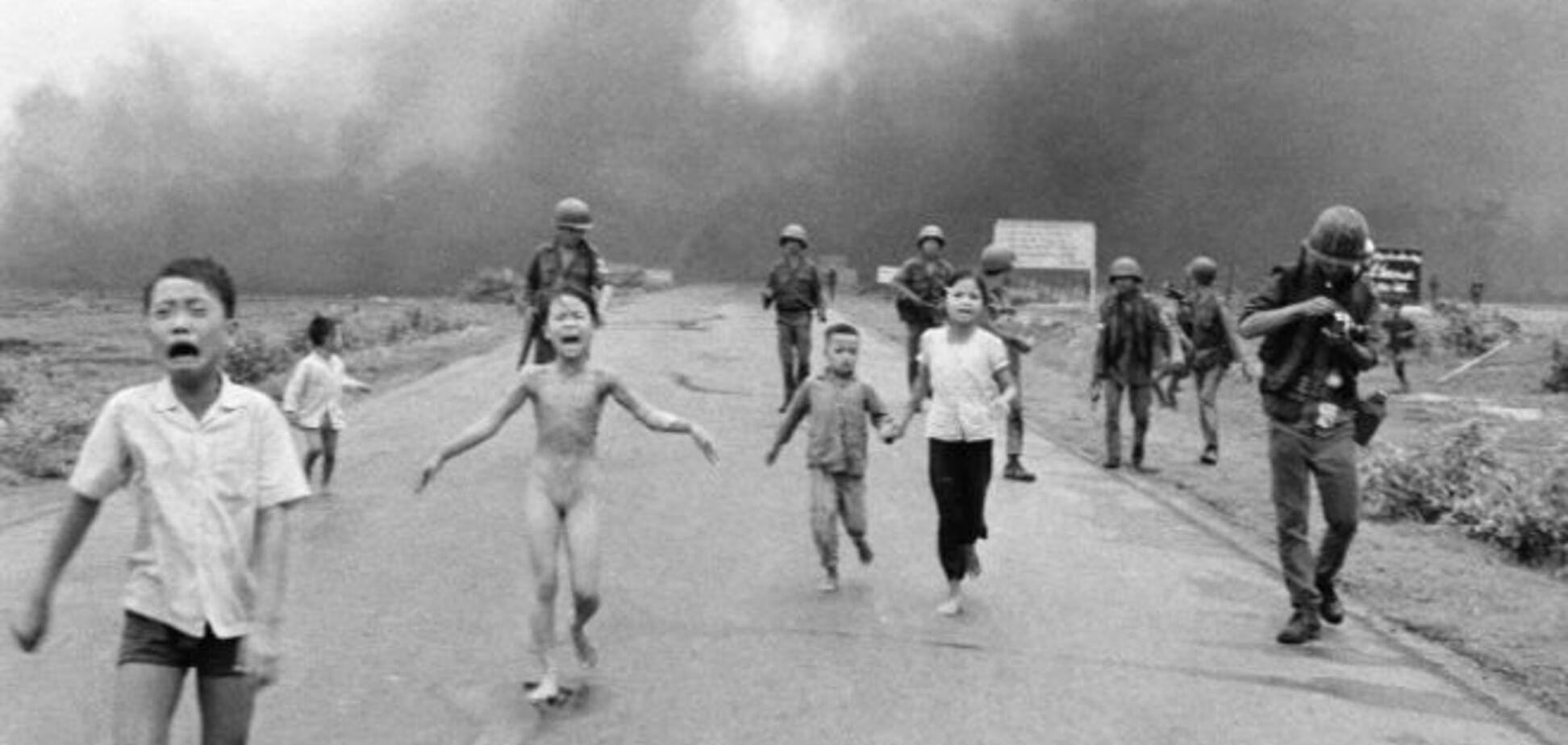 Путь от ненависти к прощению: история девочки, чье фото остановило войну во Вьетнаме