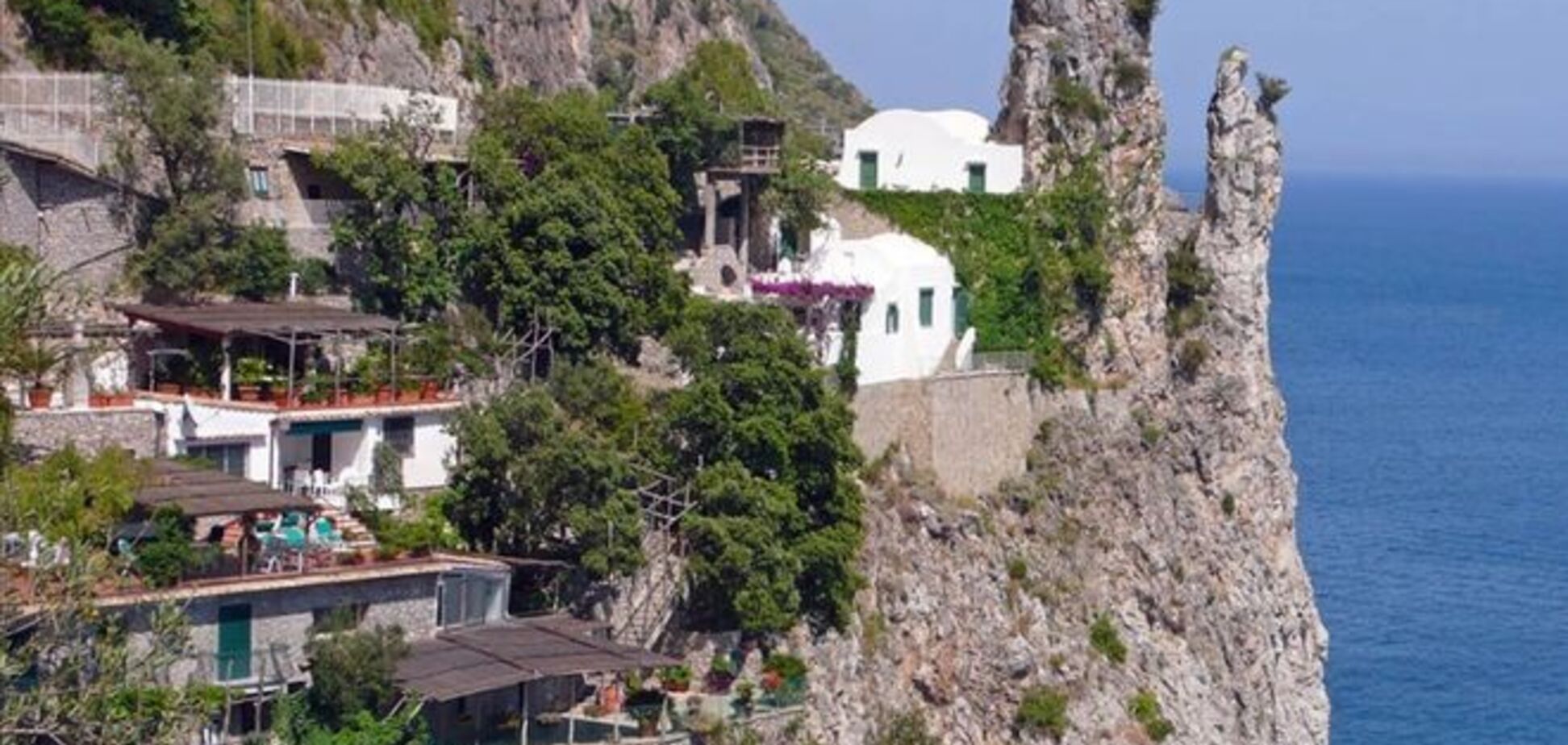 Удивительная деревня в Италии, которой не существует