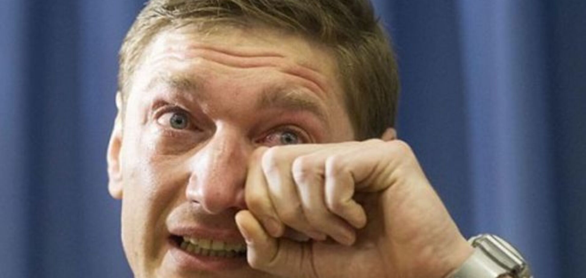 Форвард сборной Украины расплакался на встрече с болельщиками: трогательное видео