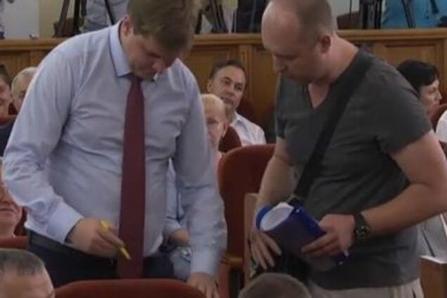 Мобилизация депутатов: скандал с повестками в Харькове назвали 'цирком и пиаром'