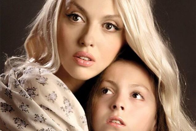 Мейхер и Полякова показали своих детей в чувственном фотопроекте