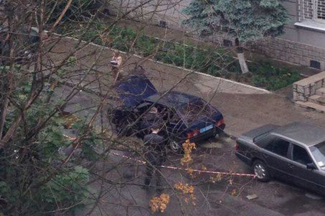 Во Львове взорвали автомобиль МВД. Ранен милиционер