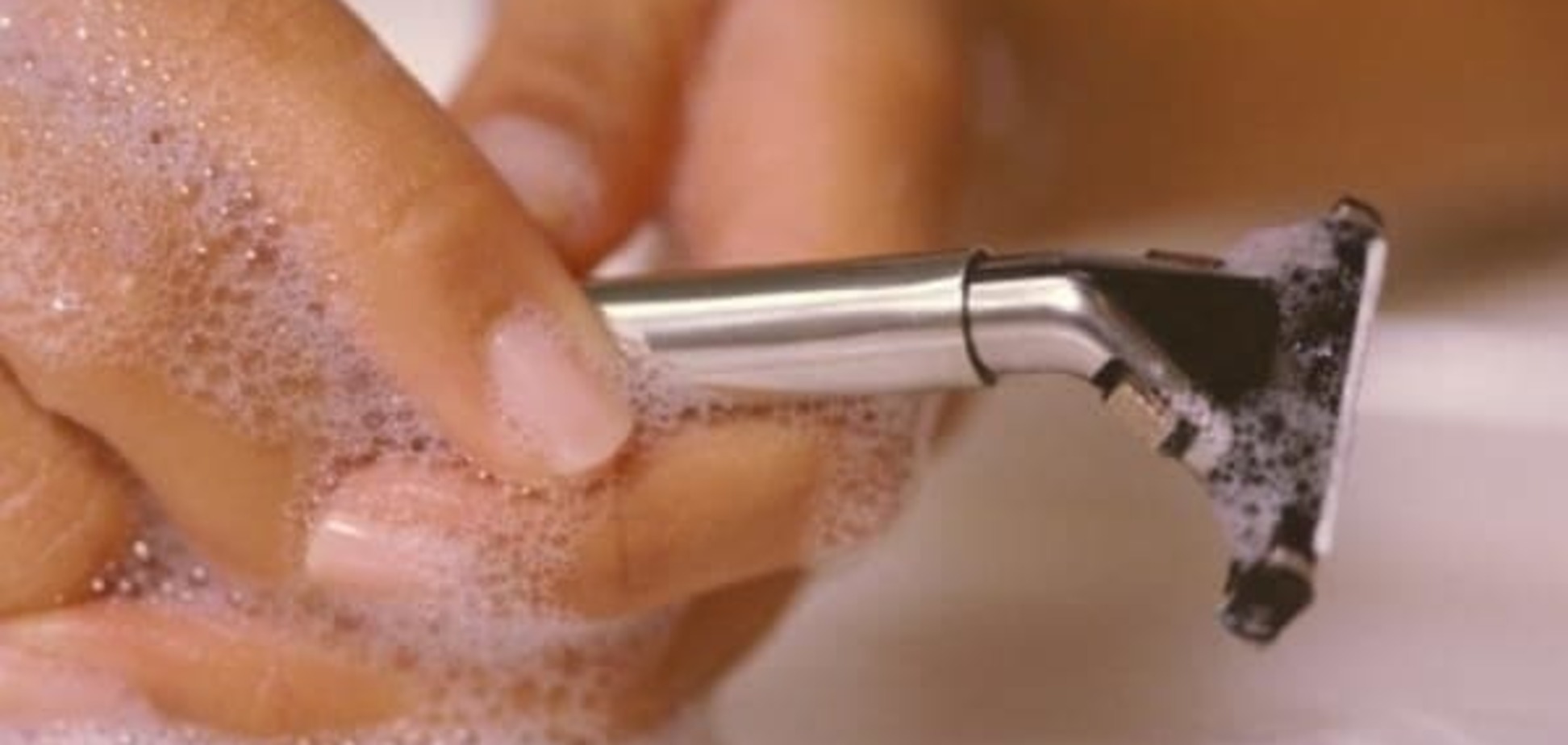 9 способов сделать бритье линии бикини комфортнее