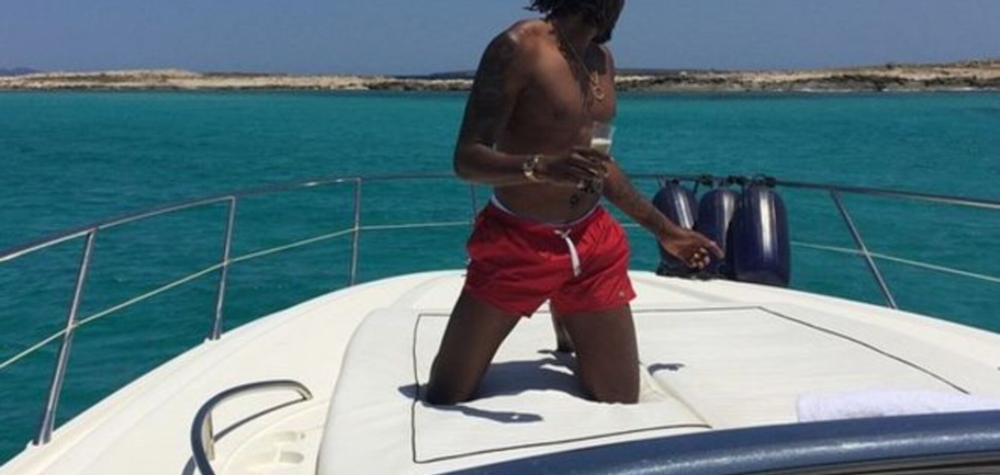 Футболисты 'Динамо' ярко отдыхают на яхте: морские фото