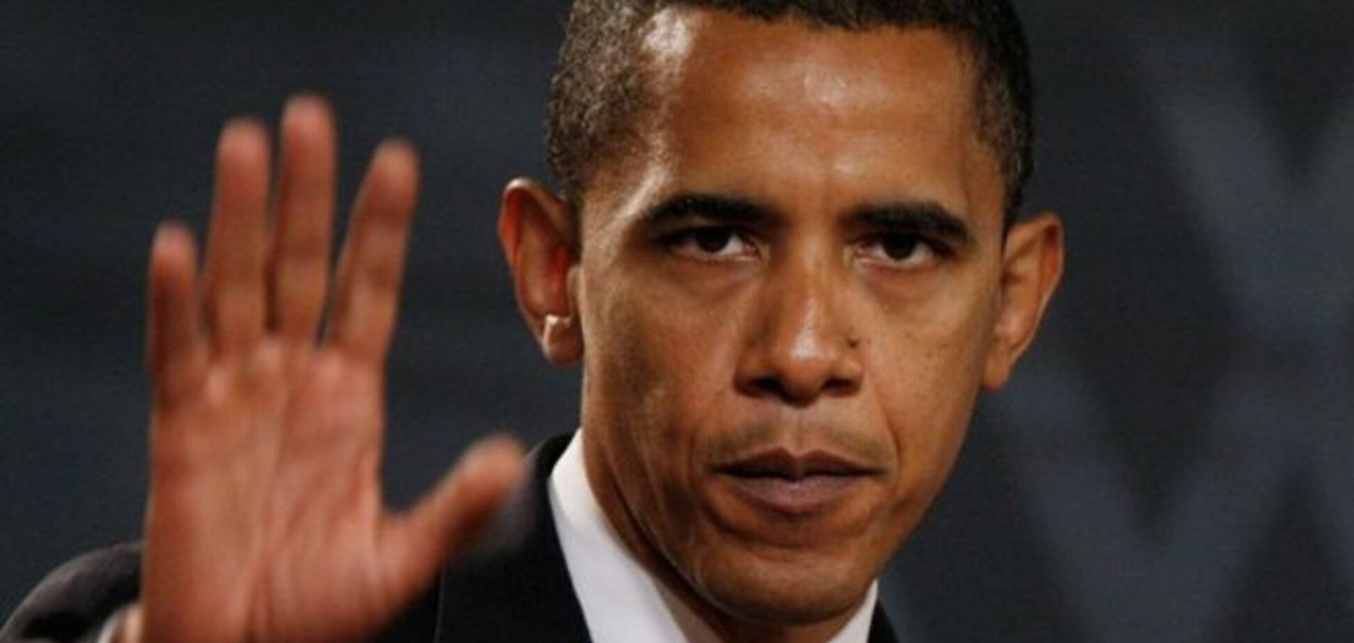 Обама виставив з Білого дому трансгендера, що перервав його промову про ЛГБТ: відеофакт