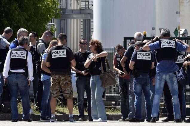 Во Франции исламист устроил теракт. Есть жертвы