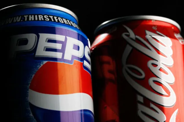 Банки Coca-Cola и Pepsi