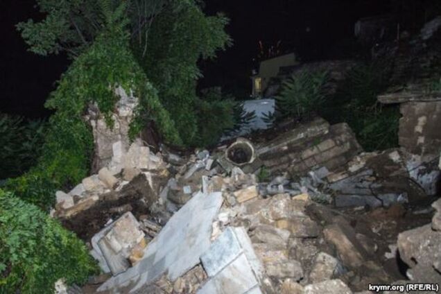 В Керчи рухнула знаменитая Митридатская лестница: фото с места ЧП