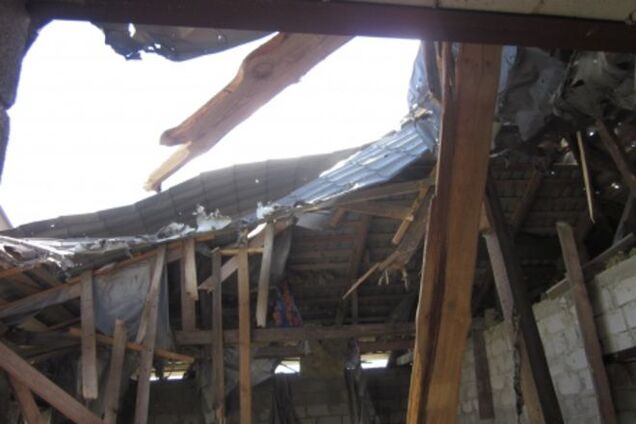 Под Мариуполем разбомбили центр контроля за перемирием: опубликованы фото