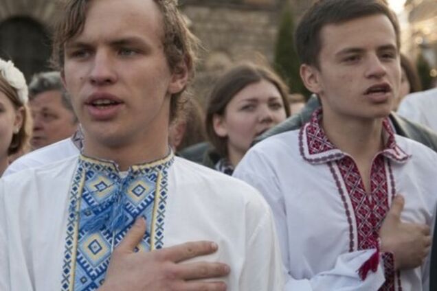 Терористи відрубали світло в Чермалику через український гімн