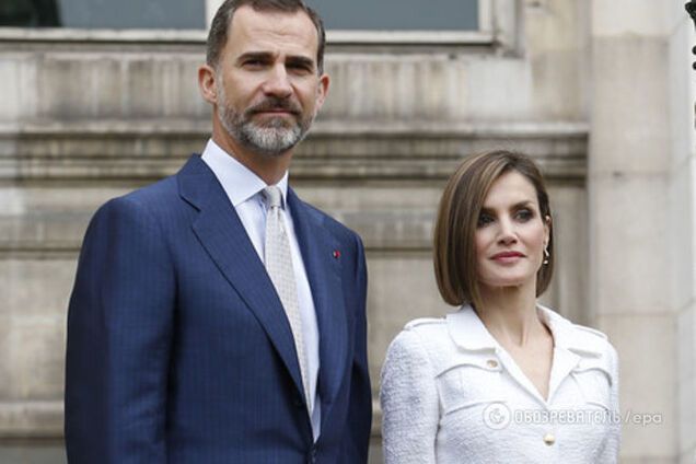 Королева Испании покорила французов элегантностью