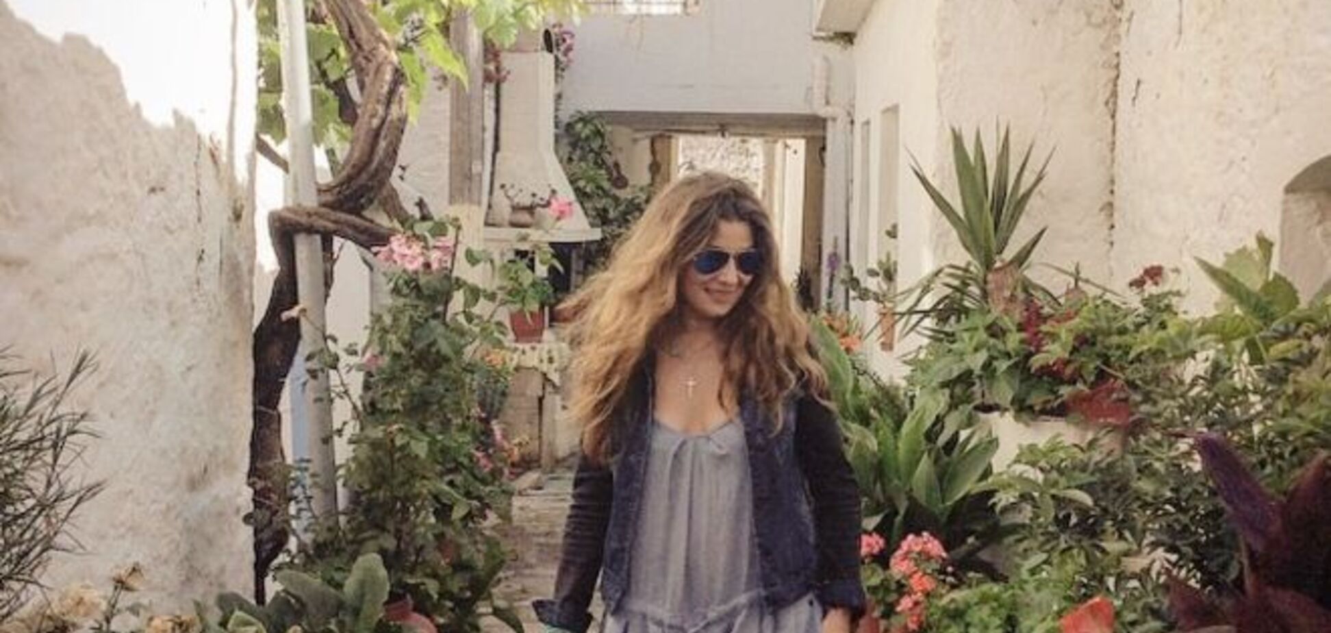 Жанна Бадоева показала нового мужа и яркие фото из путешествий