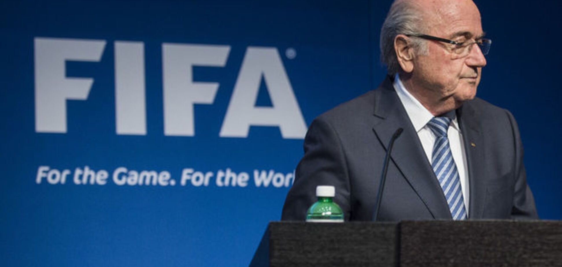 СМИ назвали причину сенсационной отставки президента ФИФА