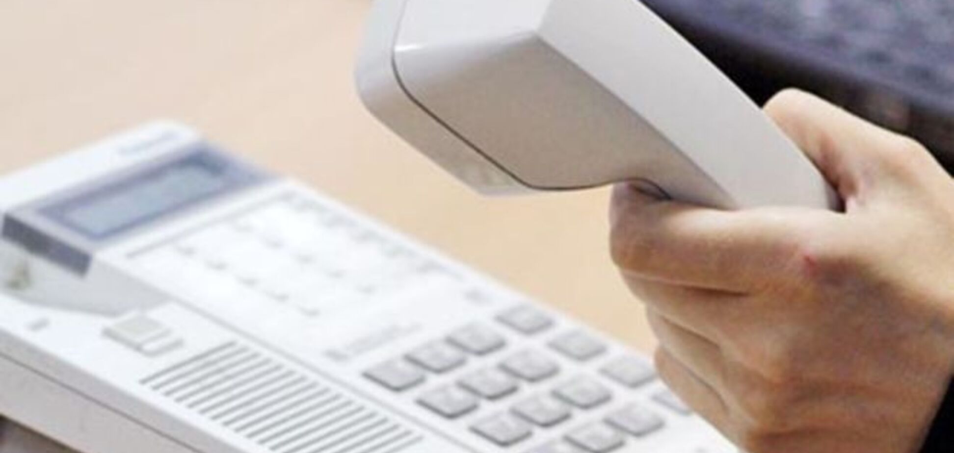 В Киеве неизвестный ночью 'заминировал' два аэропорта