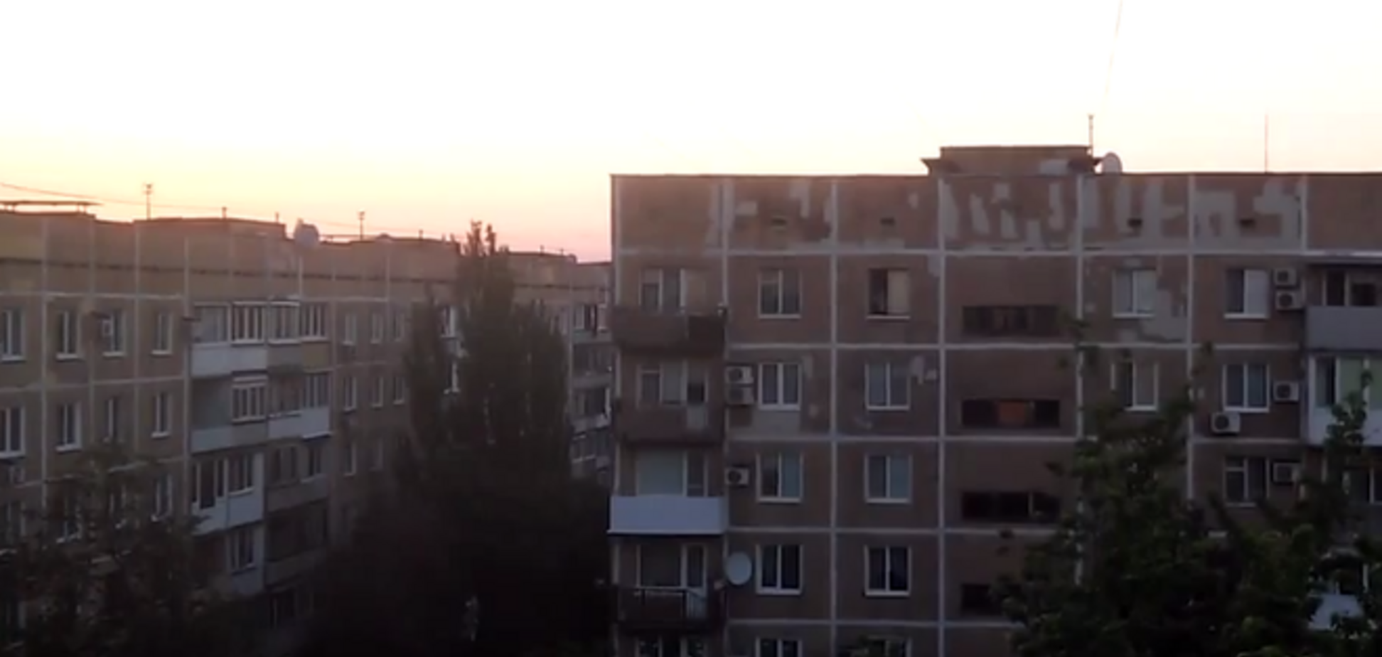 У Донецьку терористи обстрілюють прямо з житлових кварталів: Відеофакт