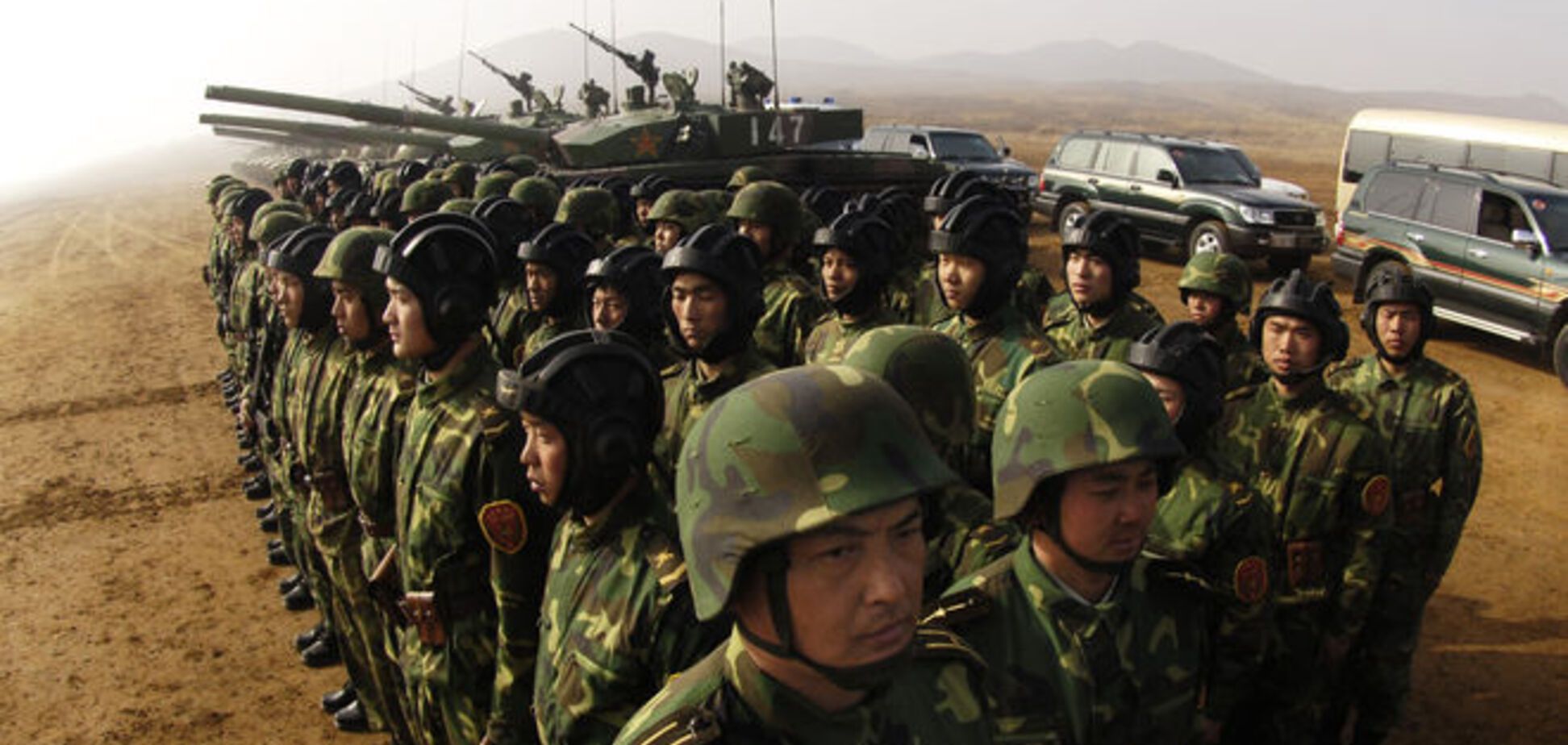 Китай нарощує військову міць і готує Крим-2