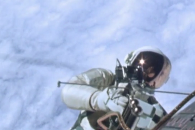 50 лет назад астронавт NASA вышел в космос: опубликовано видео, как это было