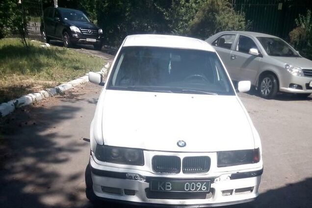 В Киеве водитель парализовал движение ради пирожка