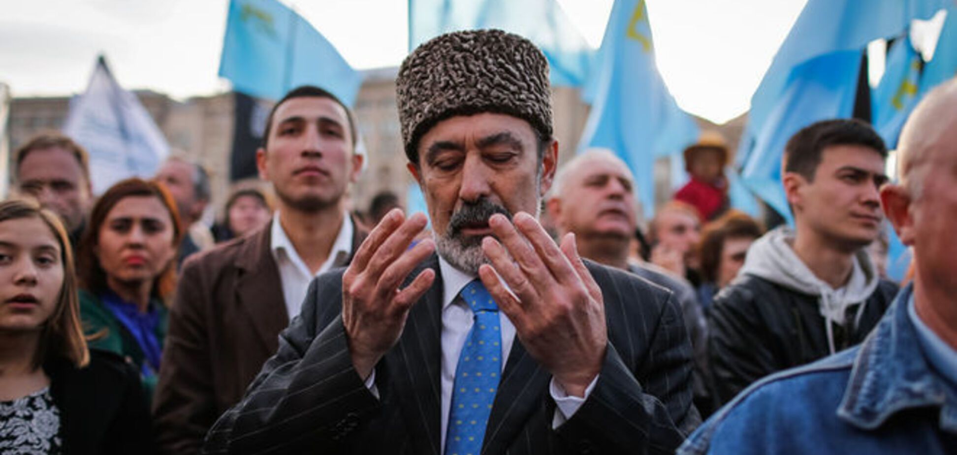 Крымским татарам не разрешили отметить день национального флага