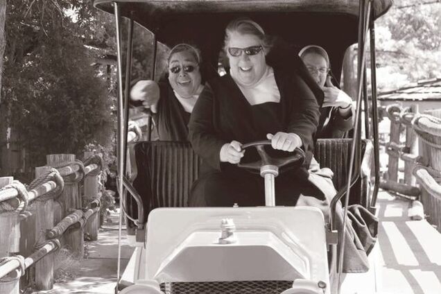 25 фото веселых монахинь, которые наслаждаются радостями жизни