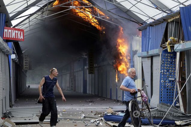 В результате обстрела Донецка сгорел рынок и повреждены 20 домов