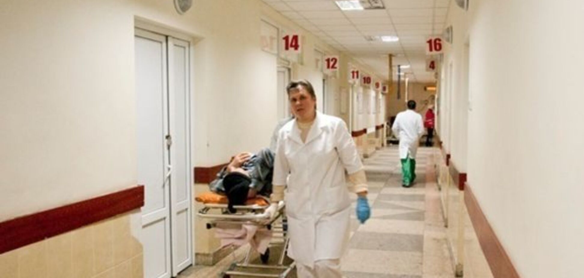В больницы Днепропетровска поступило более 30 раненых бойцов