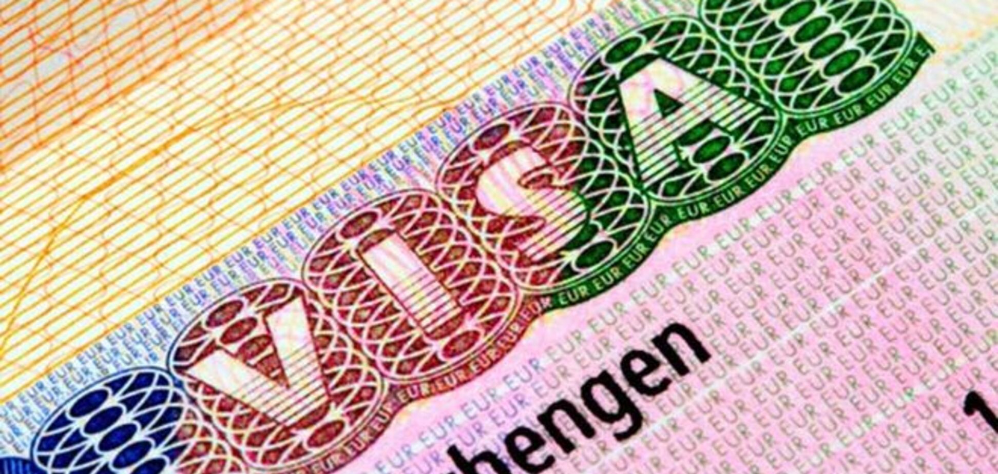 Чехия дала украинцам новый шанс получить многолетний Шенген