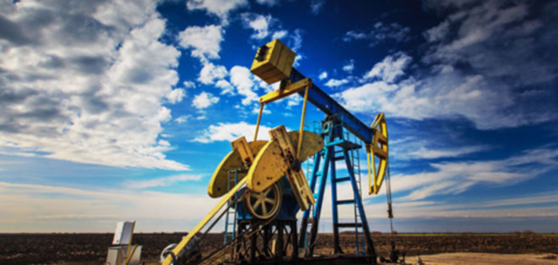 Ціни на нафту знову рекордно впали