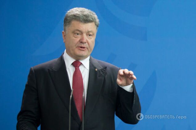 Порошенко попросил украинцев в оккупированном Крыму 'держаться и выживать'