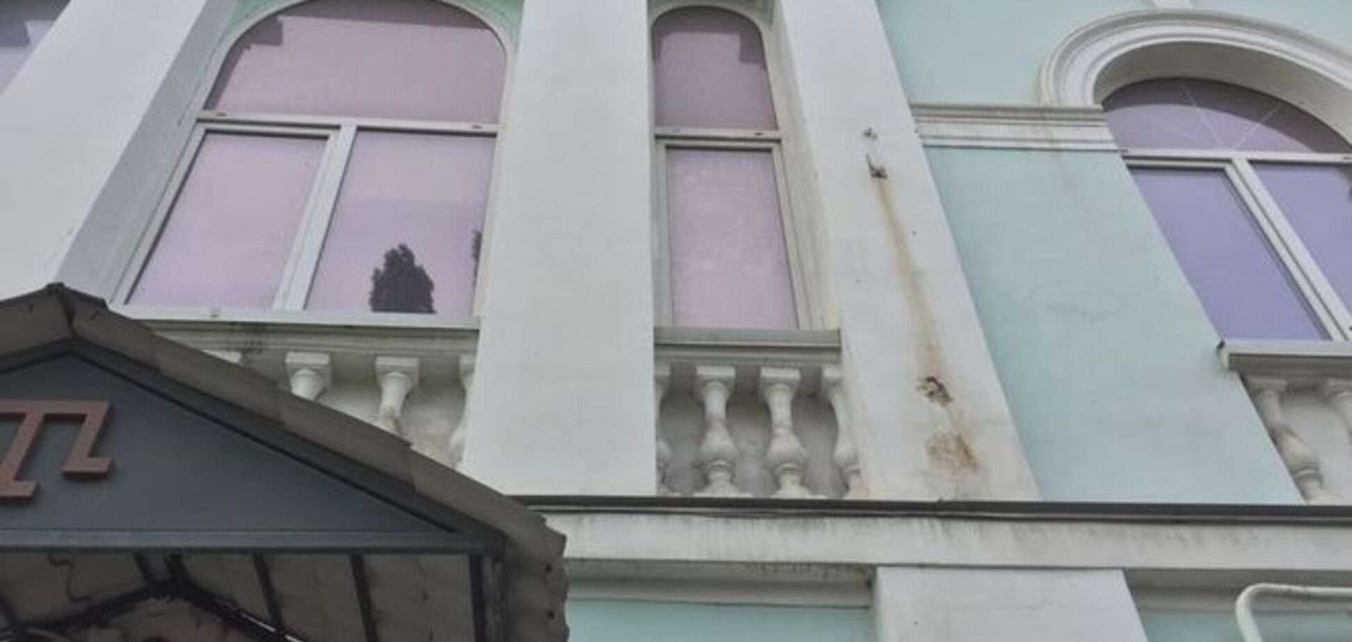Со здания Меджлиса в Симферополе сорвали крымскотатарский флаг
