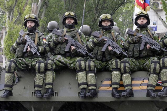 Под Донецком диверсионные группы террористов пытались пробиться в тыл сил АТО