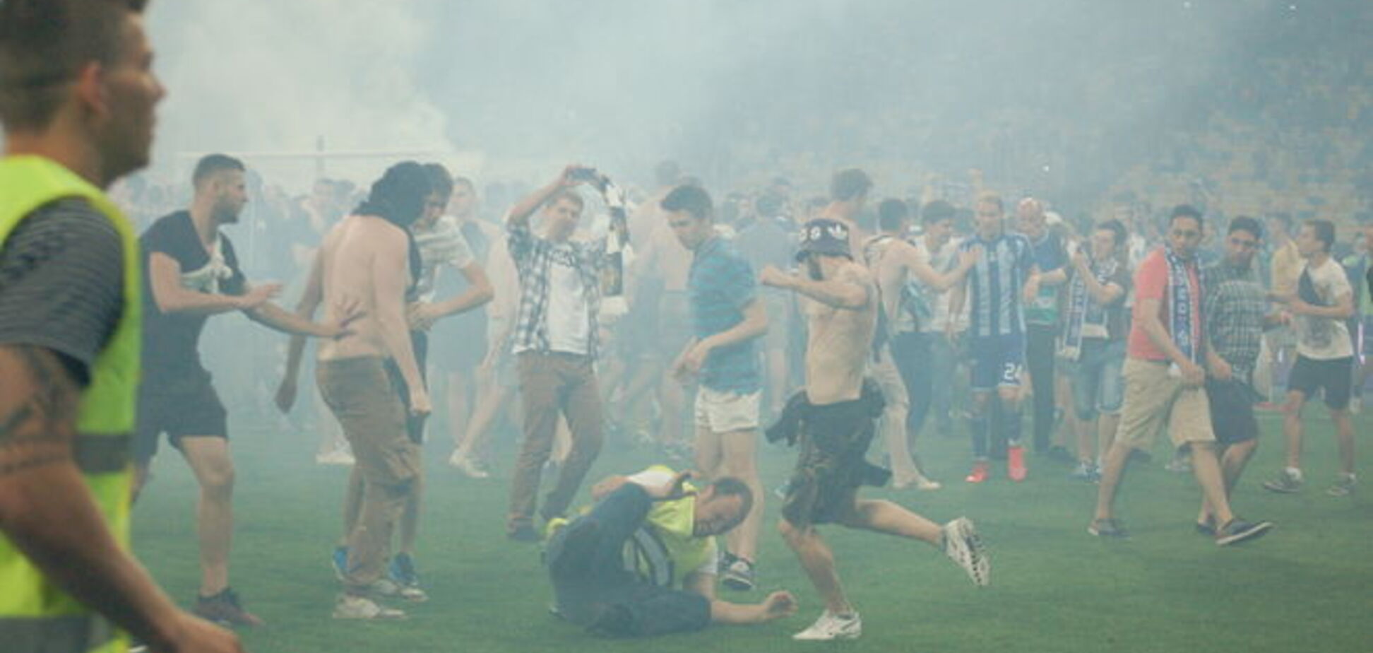 Фанаты-дикари избили четырех стюардов на 'Олимпийском'