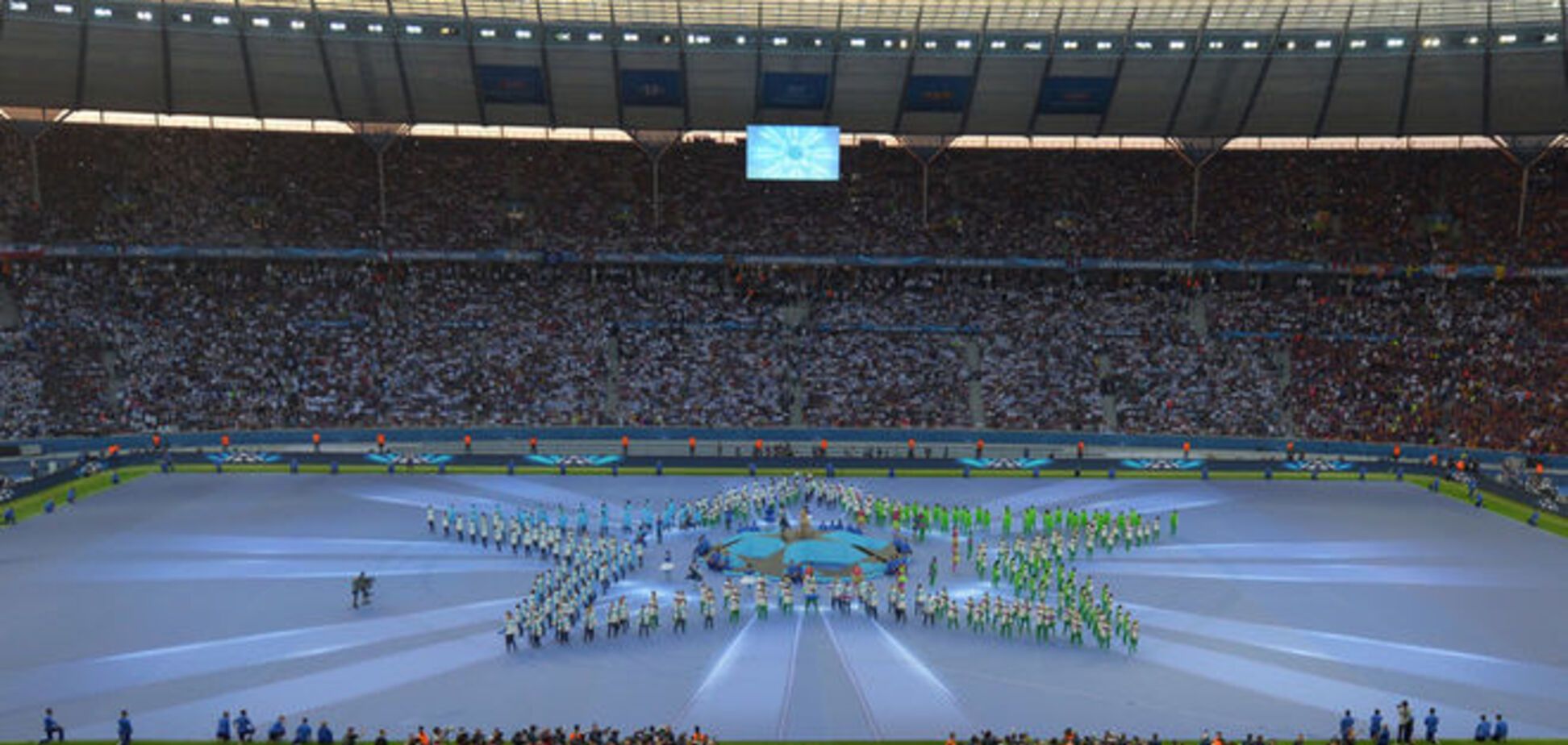 Ювентус – Барселона: яркие фото церемонии открытия финала Лиги чемпионов