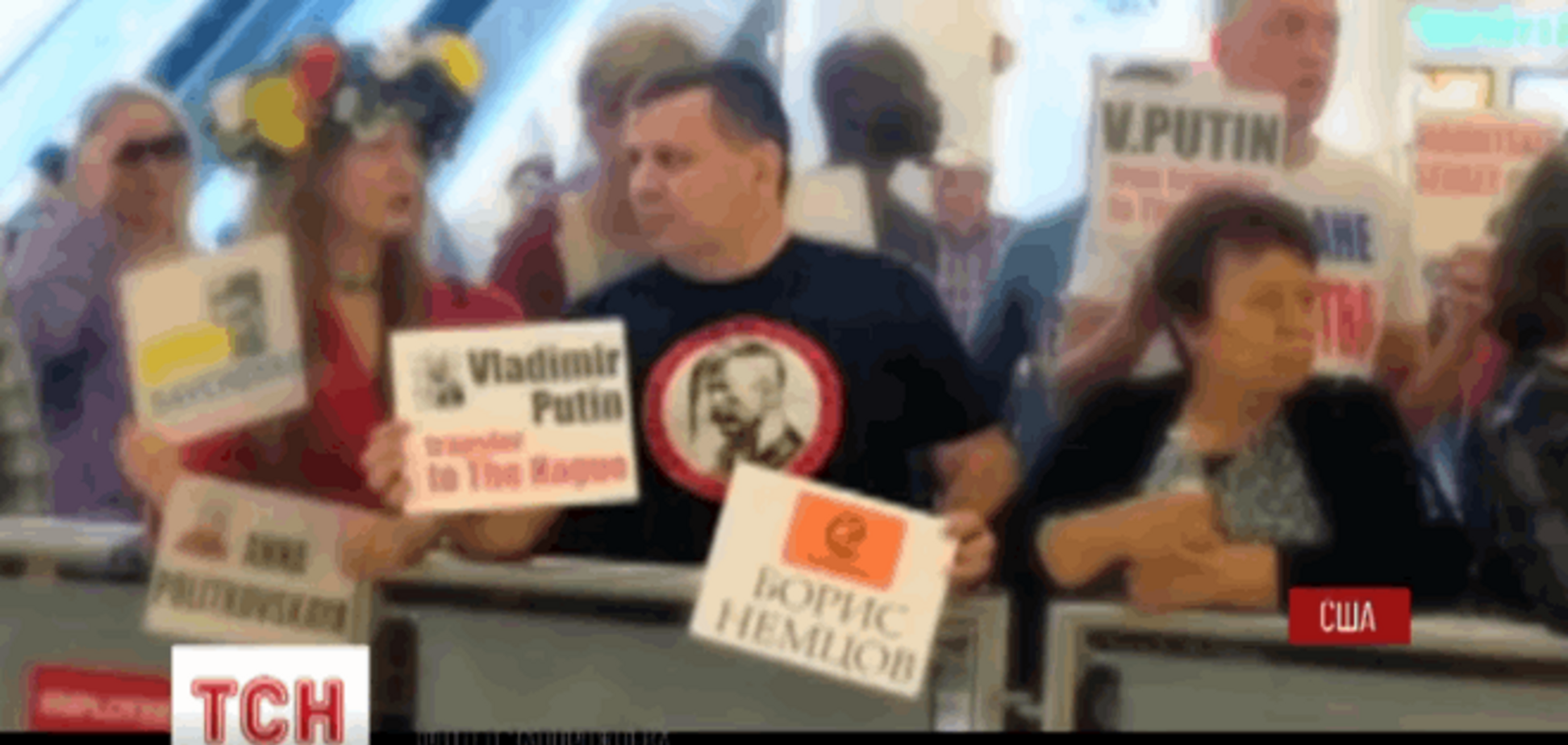 'Трансфер для Путина в Гаагу': как россиян встречают в аэропортах мира