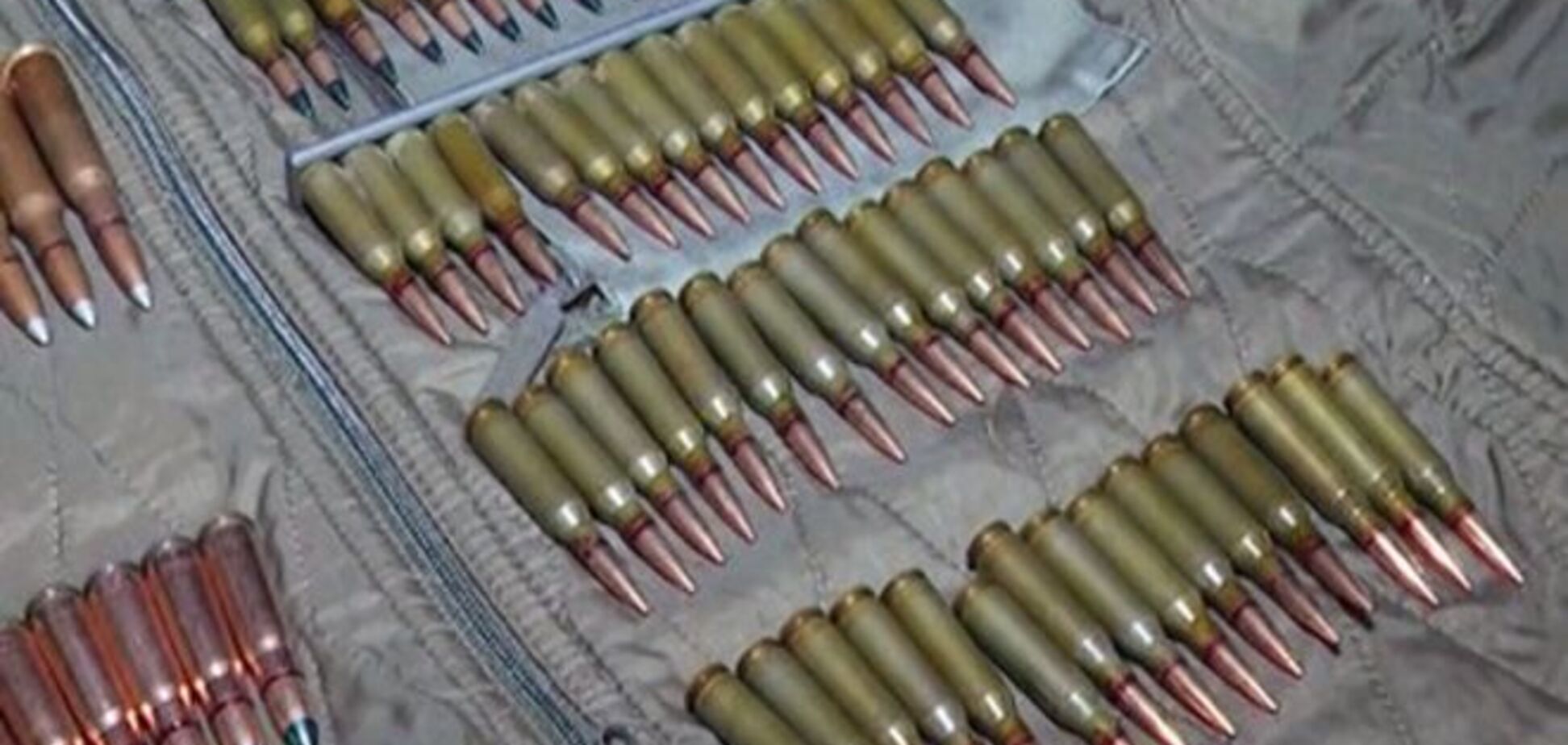 Затарились! На Киевщине бывшие военные торговали боеприпасами из зоны АТО
